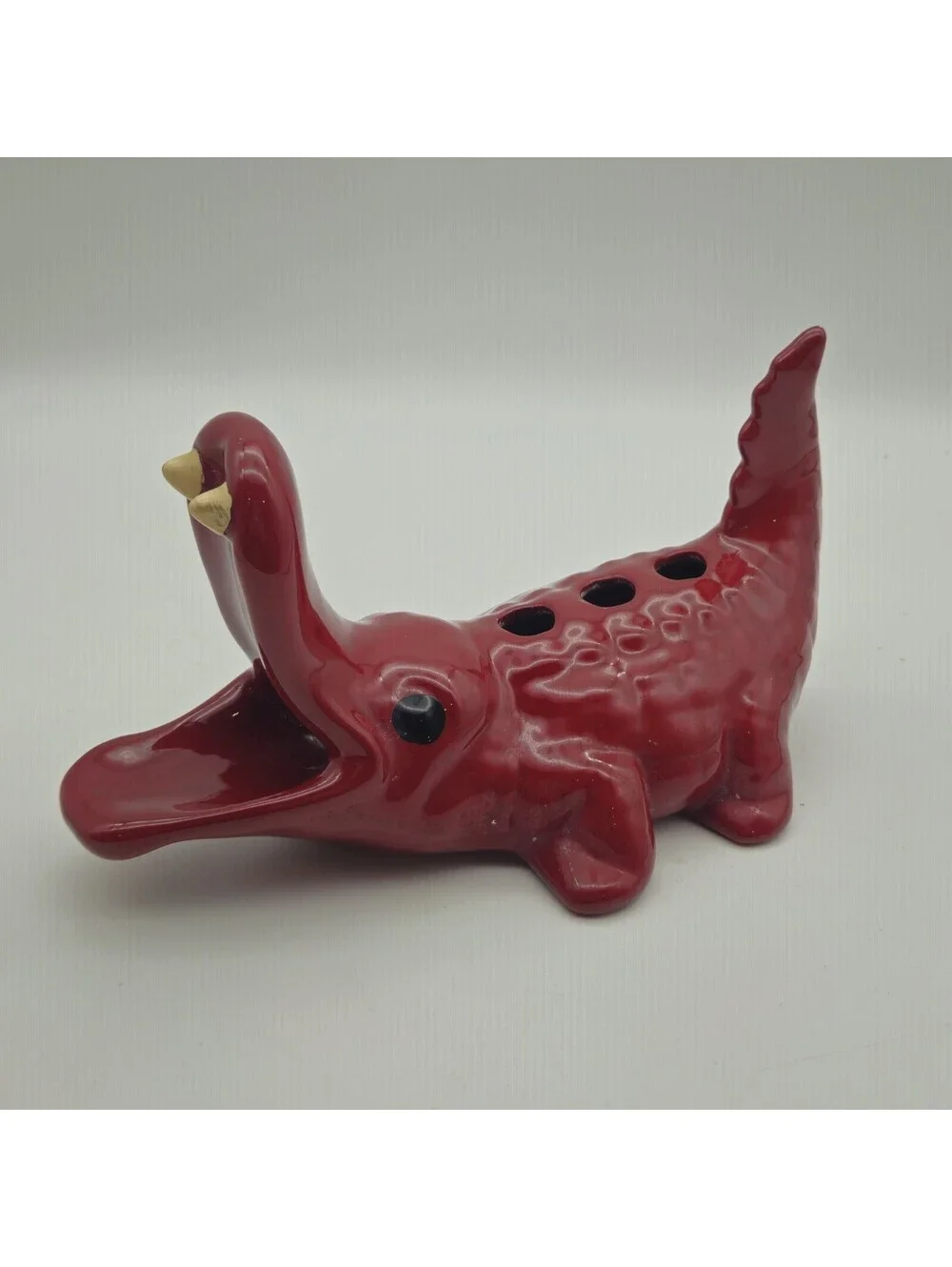 MCM Burgandy Ceramic Alligator Toothbrush/Toothpaste Holder 9.5x6x4.5